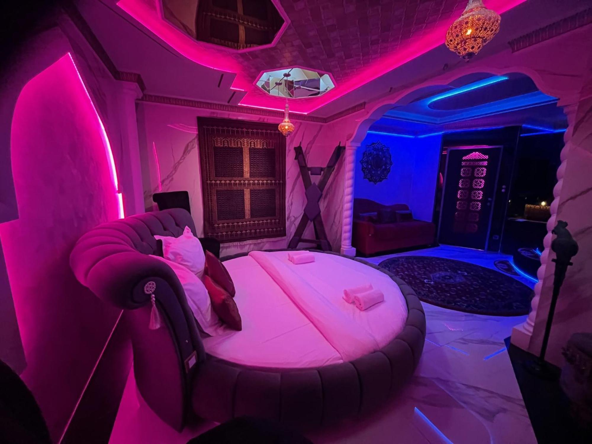 Sheherazade Lyon Room photo